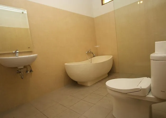 Guest house Adipana Bungalow 2*